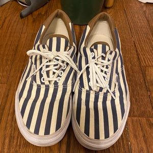 Vans - Navy & Cream Pinstripe. Leather back